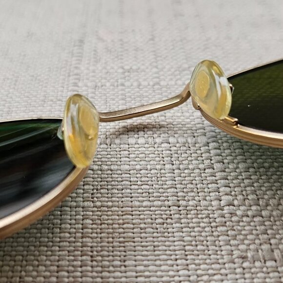 Vintage Tommy Hilfiger Sunglasses Gold Tone Frame Mirror Lenses Eye Wear - Picture 10 of 12